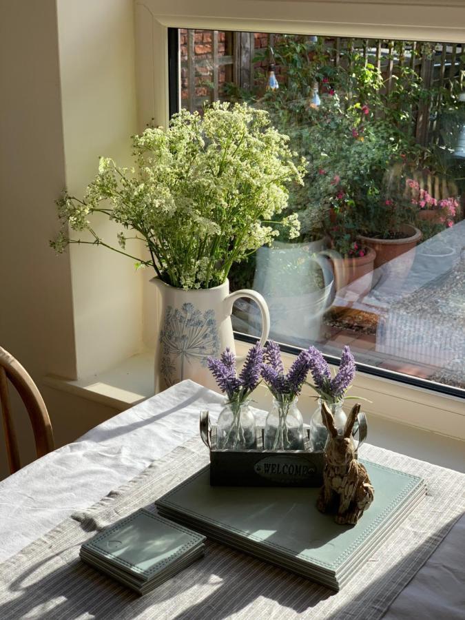 Bramble Cottage At Waingrove Farm 劳斯 外观 照片