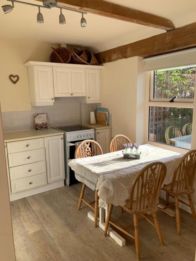 Bramble Cottage At Waingrove Farm 劳斯 外观 照片